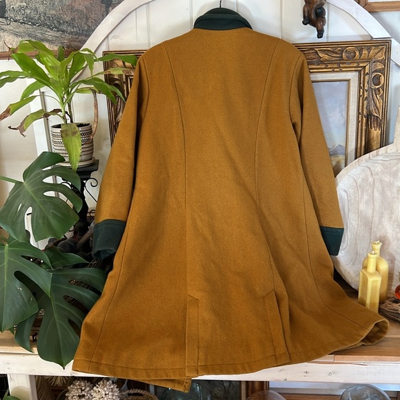 Vintage Union Made Wool Two Toned RARE DISNEYLAND CAST MEMBER TRENCH COAT - Picture 4 of 4